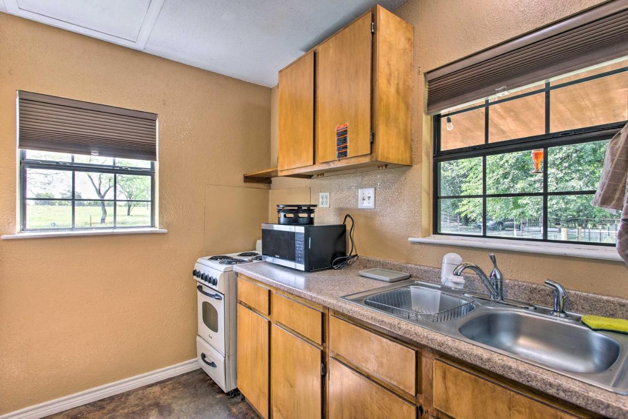 Texas Cabin On 130 Acres Walk To Lake Ray Roberts คอลลินส์วิลล์ ภายนอก รูปภาพ