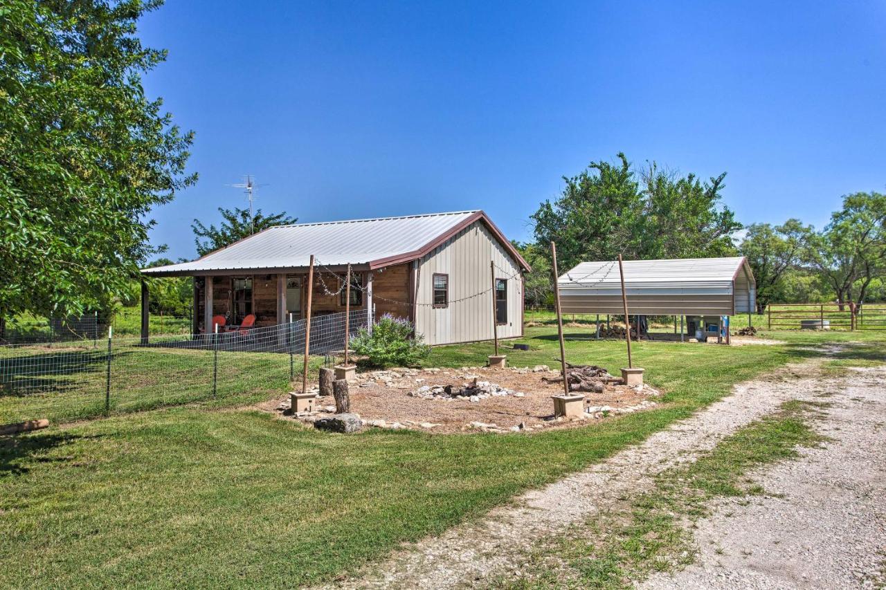 Texas Cabin On 130 Acres Walk To Lake Ray Roberts คอลลินส์วิลล์ ภายนอก รูปภาพ