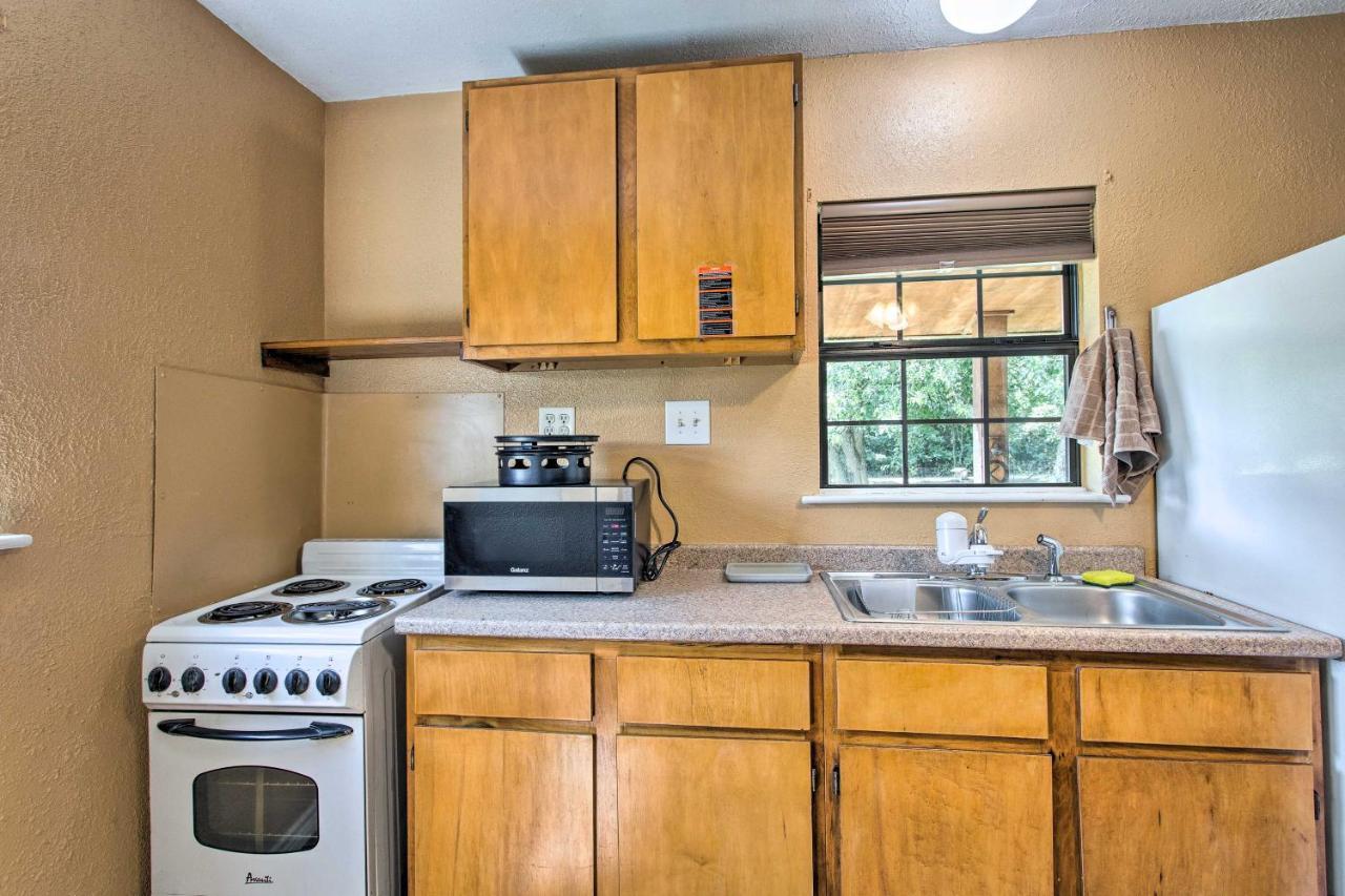 Texas Cabin On 130 Acres Walk To Lake Ray Roberts คอลลินส์วิลล์ ภายนอก รูปภาพ
